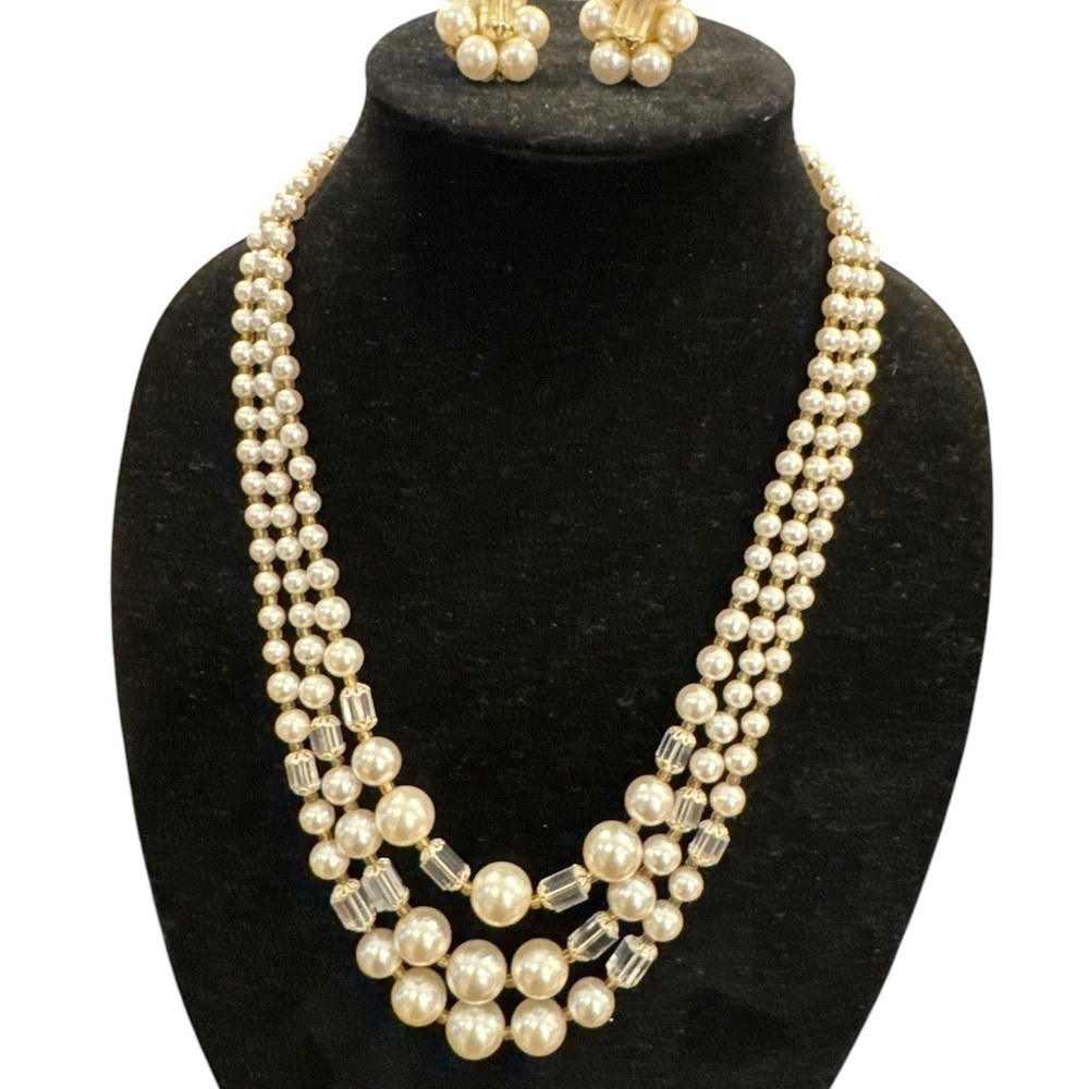 Elegant Vintage Faux Pearl Necklace and Earring Set (clip)